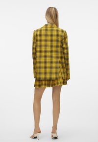 SOMETHINGNEW Blazer - sulphur