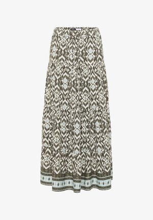 Falda maxi con diseño en capas en verde oliva, crema y azul claro con patrón tribal y detalle en el borde del dobladillo.