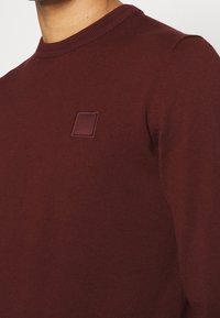 BOSS Strickpullover - red