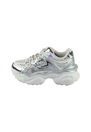 Trainers - white silver