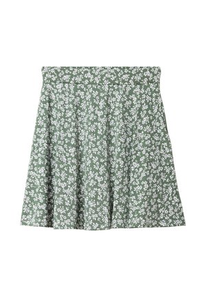 Gonna verde a trapezio con piccolo motivo floreale bianco e ampia fascia in vita, progettata per un uso casual.