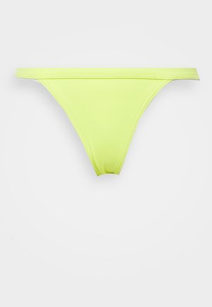 Neonska žuta bikini gaćice s glatkom, rastezljivom teksturom. Imaju nizak pojas i dizajn s minimalnim prekrivanjem. Nema vidljivih uzoraka ili naglasaka.