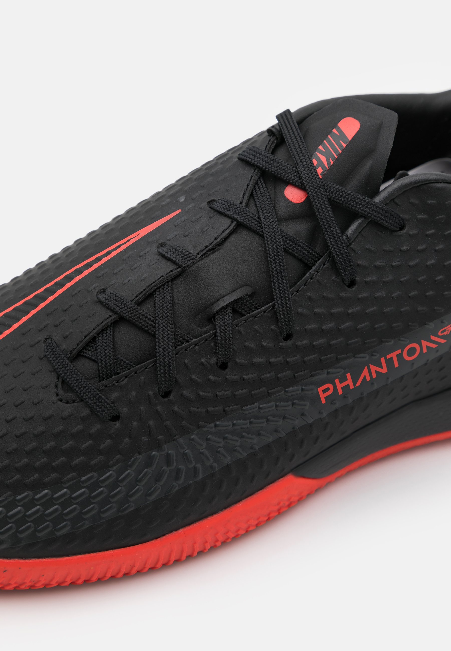 nike performance phantom