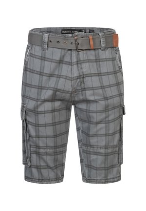 Pantalones cortos cargo de cuadro gris, elaborados en tela ligera, que cuentan con un cinturón, bolsillos laterales y un dobladillo justo por encima de la rodilla.