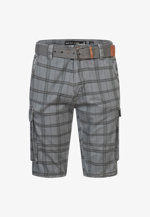 Grå rutete cargo-shorts laget av lett materiale, med belte, sidelommer og en kant rett over kneet.