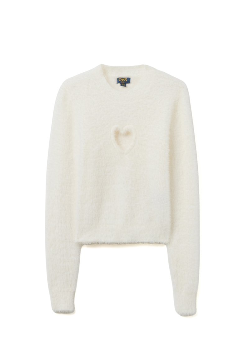 Maglione corto bianco realizzato in materiale morbido e peloso. Presenta un piccolo dettaglio a forma di cuore sul davanti. Maniche lunghe e scollo tondo.