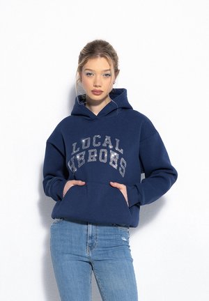 - Bluza z kapturem
