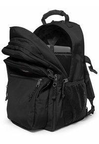 Mochila negra con múltiples compartimentos, cierres de cremallera, bolsillo lateral de malla y funda acolchada para portátil. Tela duradera y asa ergonómica.