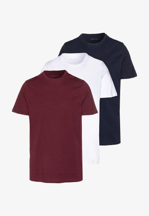 Pakke med tre T-skjorter i burgunder, hvit og marineblå. Laget av bomull, med rund hals, korte ermer og ensfarget design.