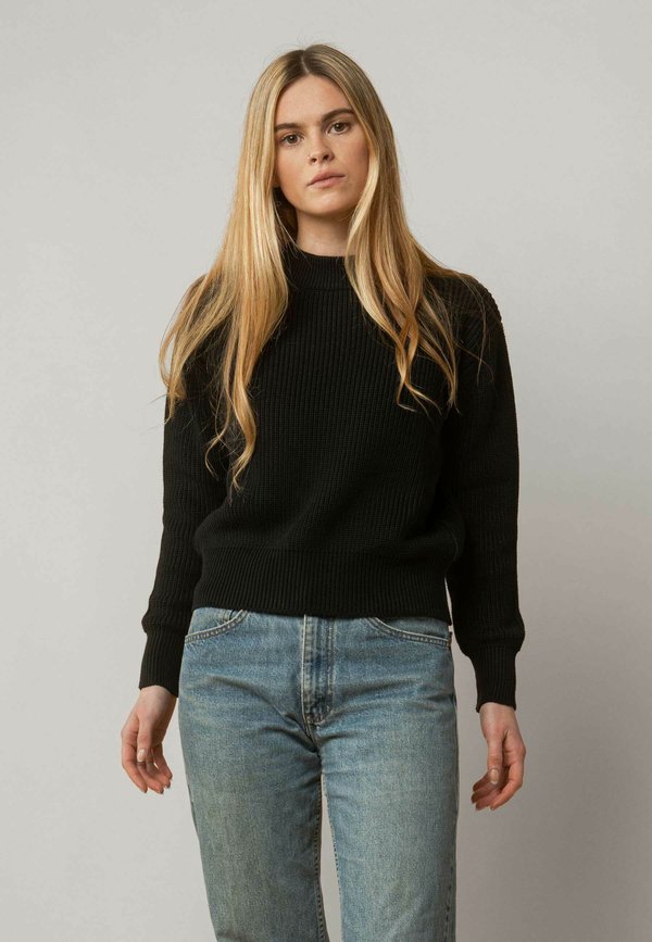 MANIKA - Strickpullover - schwarz