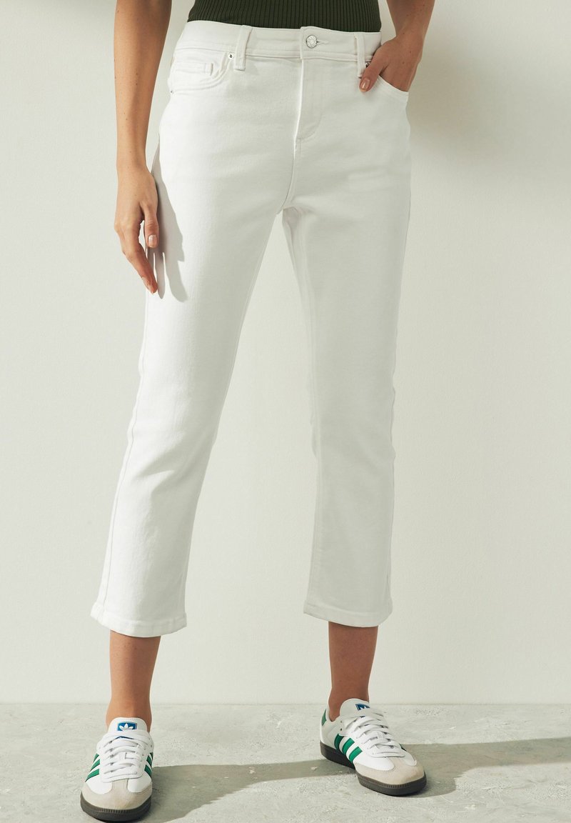 Next CROPPED - Džíny Slim Fit - white