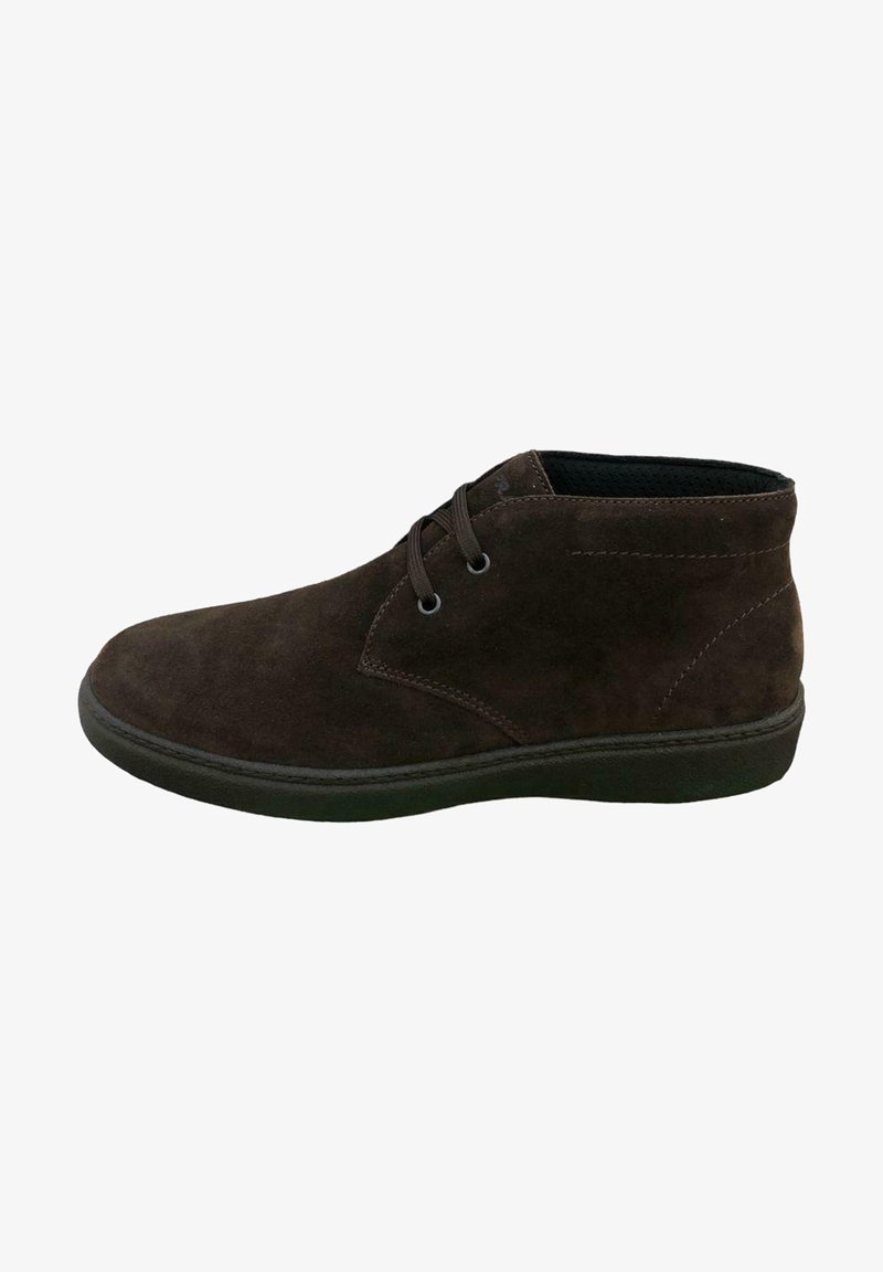 Stivali alla caviglia in suede marrone con punta arrotondata, due asole per i lacci e suola in gomma nera. Texture liscia e design semplice.
