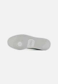 Fila COURTBAY  - Sneakers low - white/navy