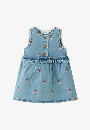 Abito senza maniche in denim per bambino piccolo con bottoni in legno, dettaglio di volant in vita e motivi ricamati di ciliegie rosa.