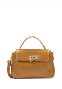 Torba iz svetlo rjave kože s strukturirano obliko, ki vsebuje zgornjo ročico, odstranljiv ramenski trak in zlat akcent na pokrovu.