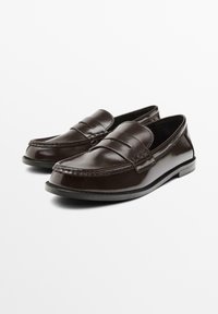 LOAFERS WITH GLOSSY FINISH - Slip-ons - dark brown