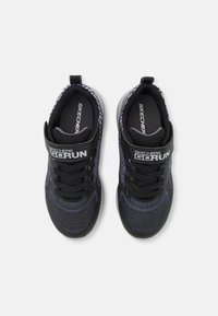 Skechers Performance GO RUN 600 BAXTUX UNISEX - Sapatos para corrida em estrada - black/charcoal