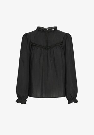 Črna bluzica z visokim nabranim ovratnikom, dolgimi napihnjenimi rokavi, teksturirano tkanino in čipkastim detajlom čez sprednji del ter manšete rokavov.