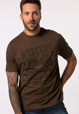 JP1880 HALBARM, VINTAGE-LOOK, BRUSTPRINT, BIS 8 XL - Print T-shirt - dark chocolate