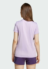 adidas Sportswear ESSENTIALS 3-STRIPES TEE - Basic T-shirt - powder plum   white