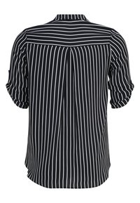 Schwarz-weiß gestreifte Bluse mit lockerer Passform, kurzen umgeschlagenen Ärmeln, einem Rückenschlitzdetail und einem kragenlosen Ausschnitt.