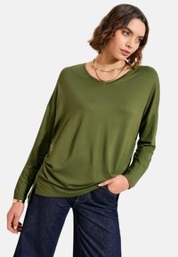 Nevybráno, olive green