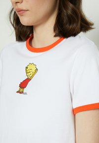 Levi's® LEVI’S® X THE SIMPSONS™ RINGER - Camiseta estampada - red/white