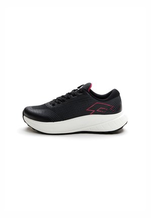 Trainers - black