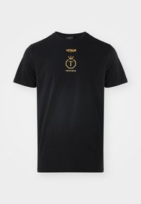 Venum UNMATCHED TOPURIA EDITION - Majica kratkih rukava s printom - black/antique gold