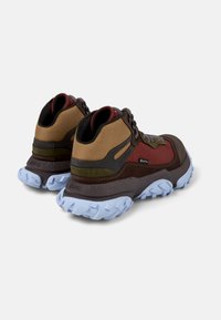 Camper KARST TREK - Tenisky - braun rot