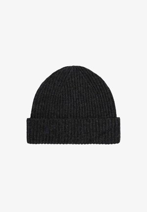 Gorro de punto acanalado negro con dobladillo. Textura suave, parte superior redondeada y detalle de costura sutil. Apto para usar en climas fríos.
