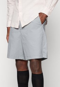 GAP ESSENTIAL  - Short - storm cloud