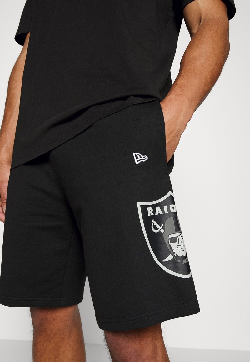 Herren Chino Shorts | New Era NFL LAS VEGAS RAIDERS WASHED PACK TEAM LOGO kurze Sporthose black/schwarz - XL07181 Herren Chino Shorts | New Era NFL LAS VEGAS RAIDERS WASHED PACK TEAM LOGO kurze Sporthose black/schwarz - XL07181