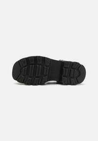 Koi Footwear THE DIVINE DESTRUCTION SPIKED CHUNKY  - Sandali con plateau - black