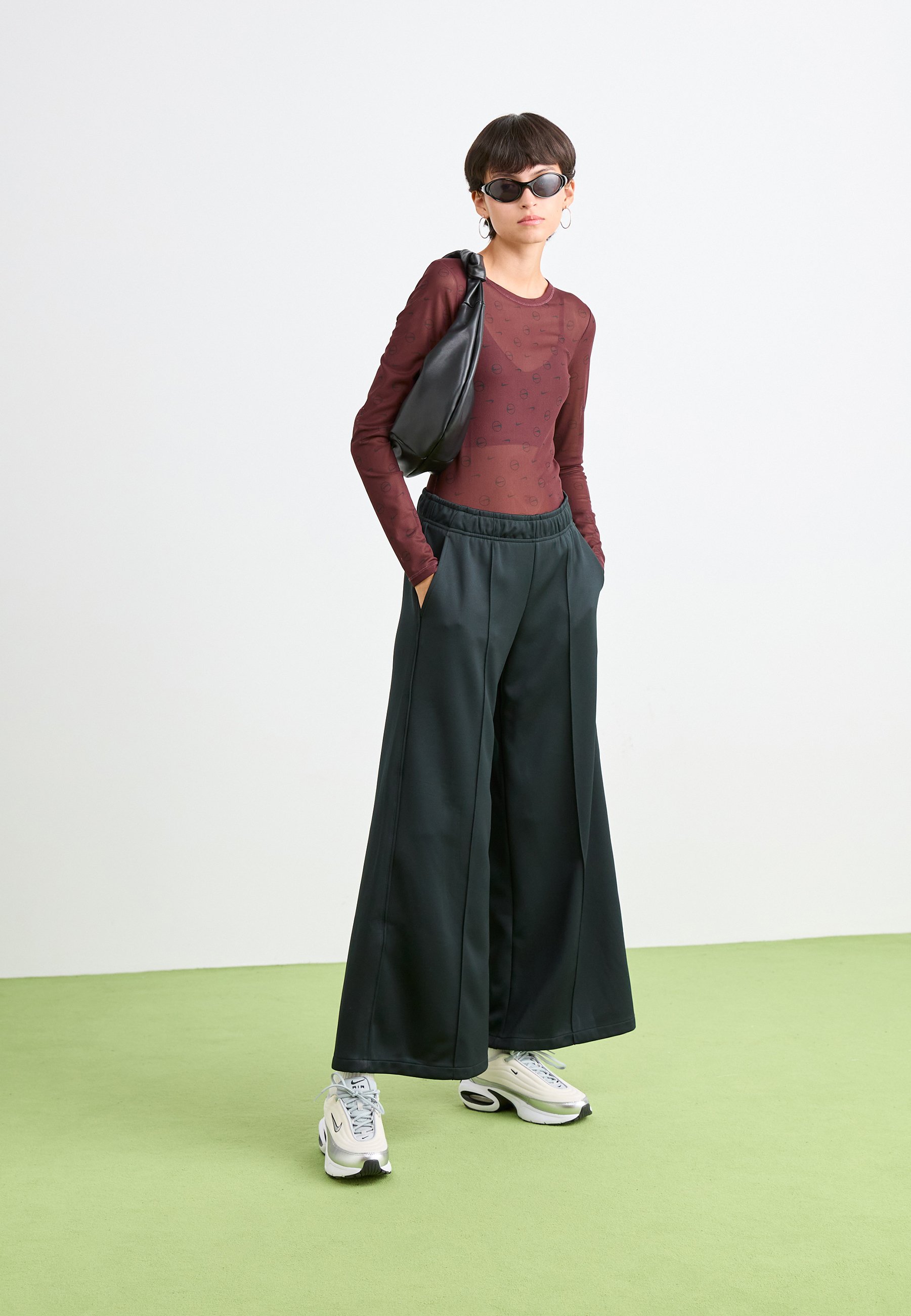 nike nsw wide leg pants