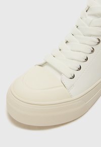 DKNY YASER - Ψηλά αθλητικά παπούτσια - bright white