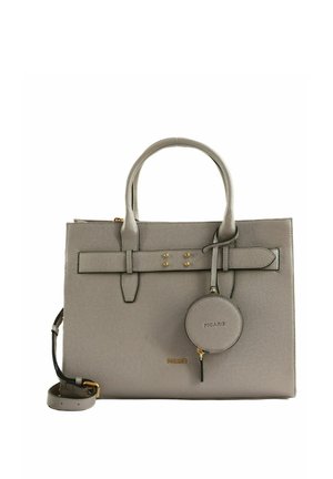 Sac à main en cuir gris avec deux poignées, une bandoulière amovible, une sangle horizontale avec des clous dorés et une petite pochette ronde pour pièces avec fermeture éclair.