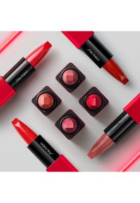 Shiseido TECHNOSATIN GEL LIPSTICK - Barra de labios - harmonic drive
