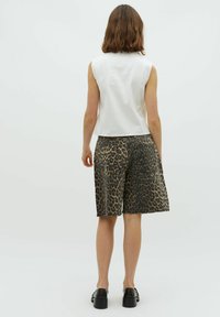 Global Funk Jeans Shorts - leopard mist