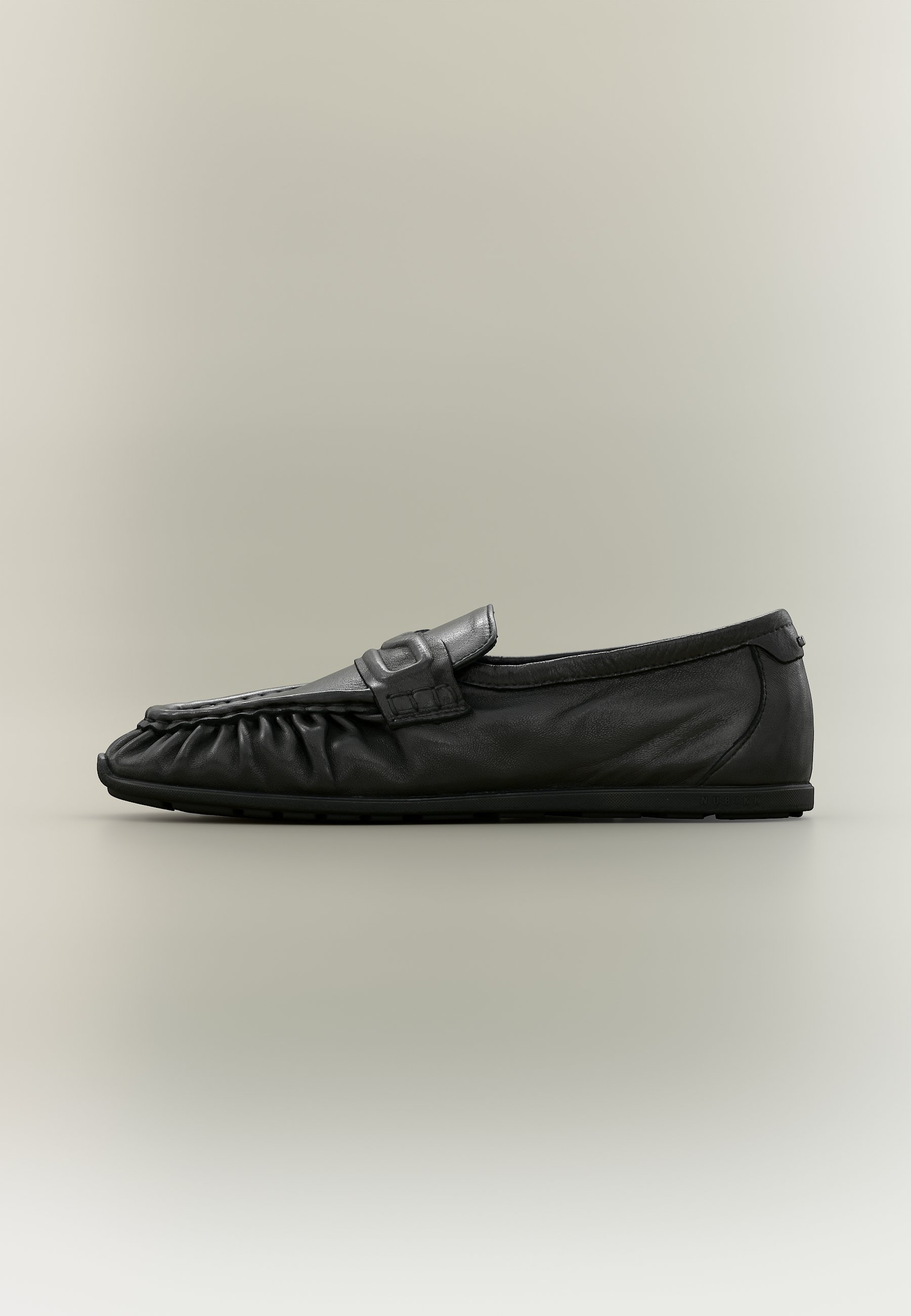 Nubikk online pe ZALANDO