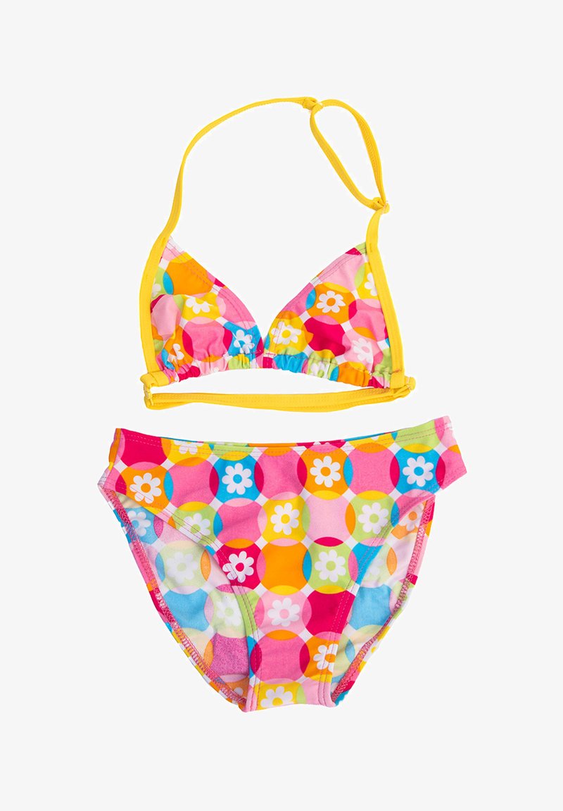 Dwuczęściowy strój kąpielowy z różowym, kwiatowym biustonoszem w kształcie trójkąta z żółtymi akcentami oraz dopasowanymi majtkami w kolorowy, geometryczny wzór kwiatowy.