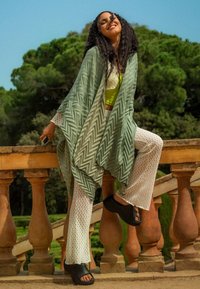 FRAAS - PLISSEE PONCHO - Poncho - misty jade Miniatuurafbeelding 1