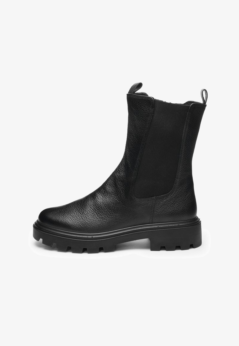 Sort læderankelstøvle med elastiske sidepaneler, trækflige øverst og tyk slidbane for robust greb og holdbarhed.