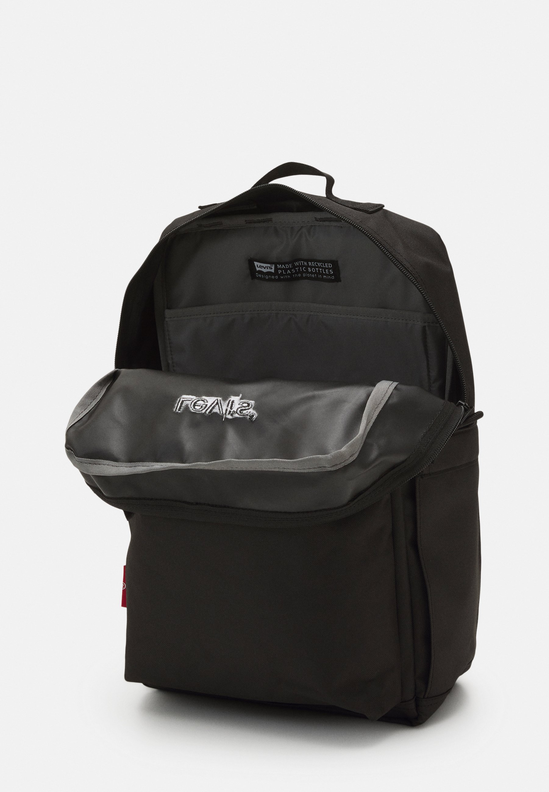 l pack standard issue wordmark logo unisex