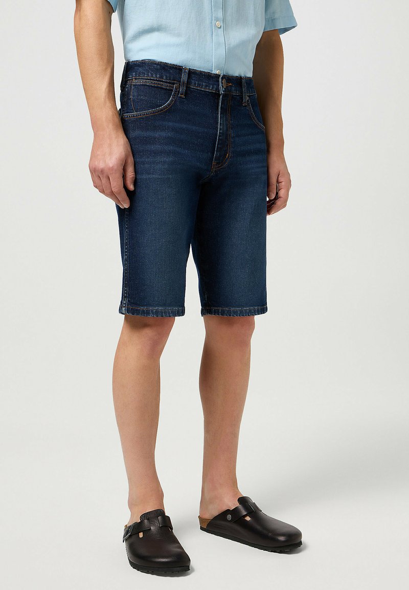 Short En Jean Femme Wrangler Highrise, Taille 12, Style Mom - Occasion Très Bon état
