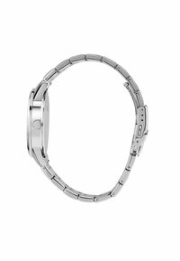 Orologio in acciaio inossidabile argentato con cassa tondeggiante, finitura liscia e bracciale a maglie. Presenta un quadrante leggermente testurizzato e una corona sul lato.
