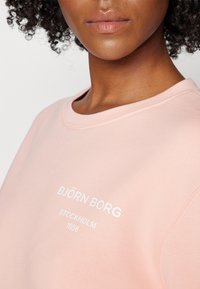 Björn Borg ESSENTIAL CREW - Sudadera - apricot blush