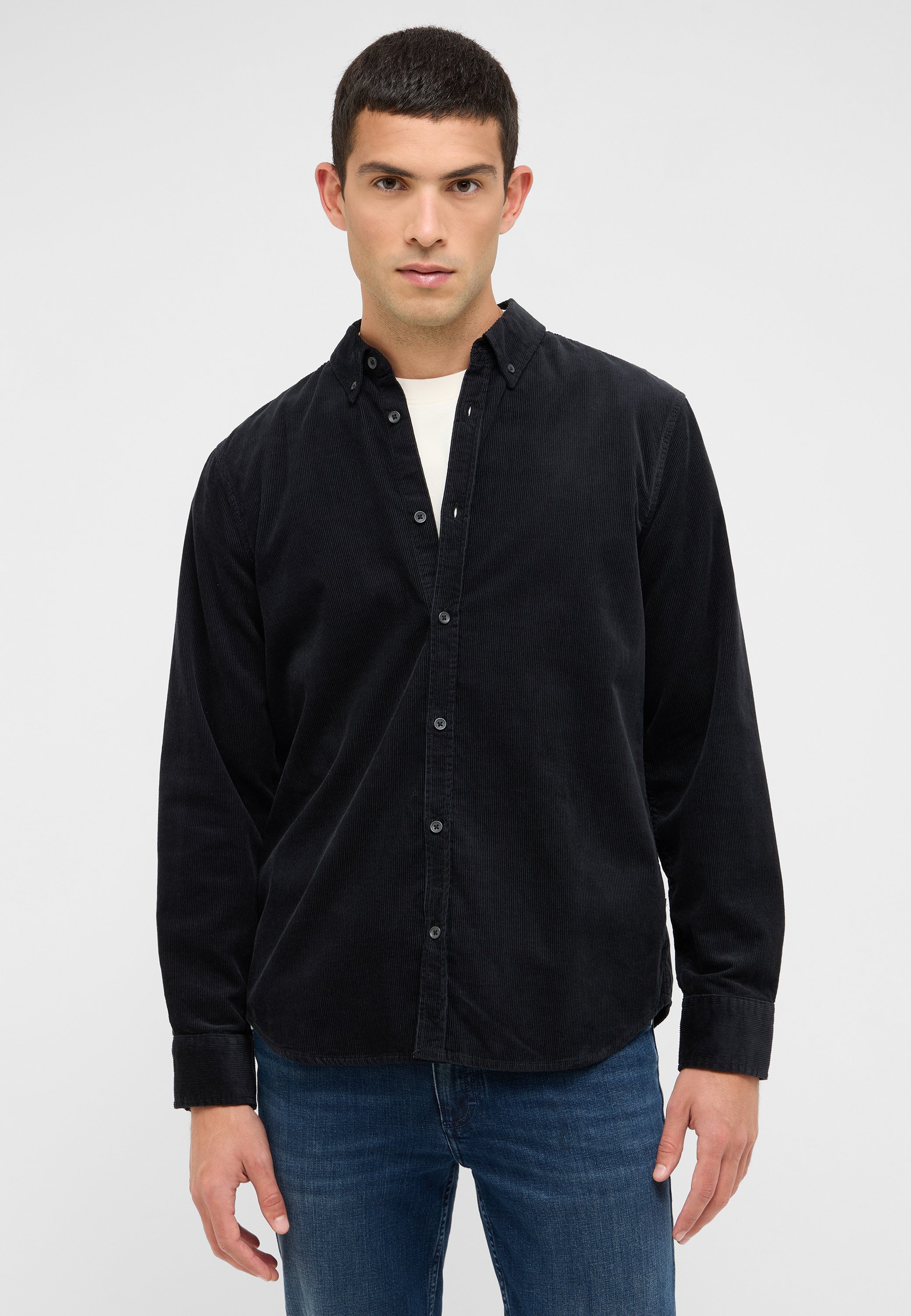 MUSTANG Herren Hemd Style Collin – Mini Check Baumwollhemd Mit Kentkragen | Kurzarm, Lässiger Schnitt