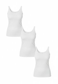 Tre canottiere bianche con bordi smerlati, realizzate in tessuto morbido, con spalline regolabili e design aderente.