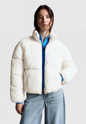 Bershka, PUFFY JACKET - Winterjacke - beige